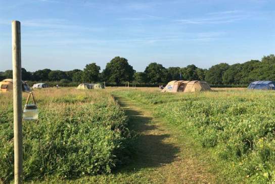 The Mac's Farm Camping