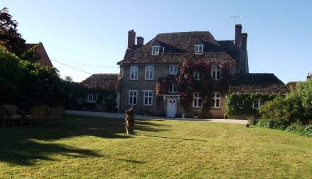 Buscot Manor