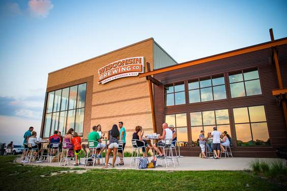 Quizmasters Trivia at Lake Louie