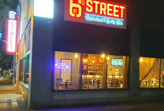 6th Street Restaurant & Sports Bar