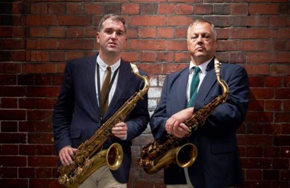 Long a Spillet Jazz Scurriers