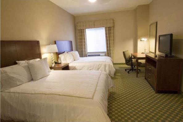 1051_Homewood QQ Room.jpg