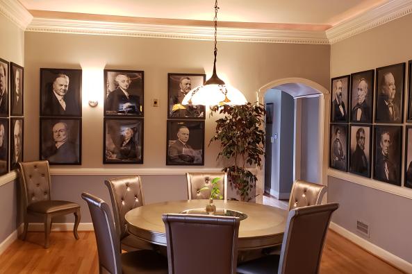 PRESIDENTIAL DINING AT THE MANOR