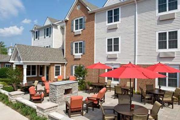 2260_4551_town place dulles outdoor.jpg