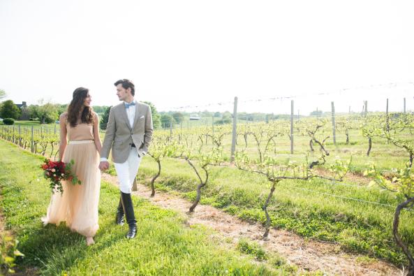 Bride & Groom - Vineyard