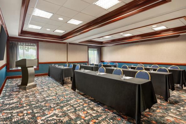 Cascades Meeting Room
