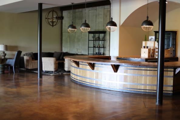 Barrel Club Bar