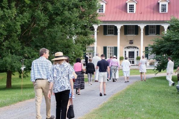 approach to front of house