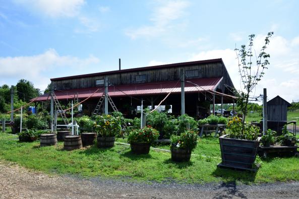 View of the front of Brossman's Farm Stand