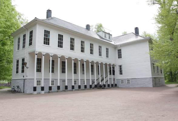 Gimle Gard Manor House