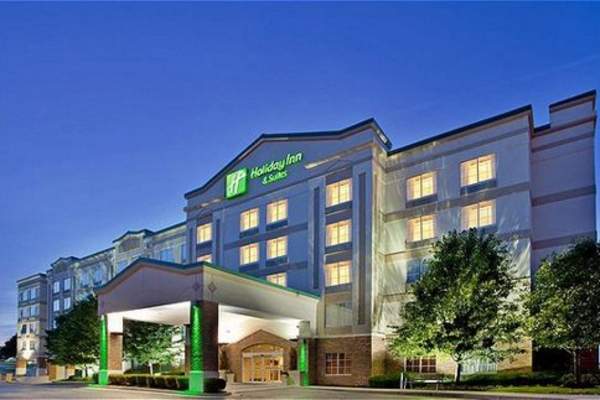 Holiday Inn Hotel & Suites Convention Center
