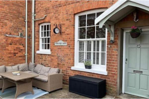 Chorister Mews