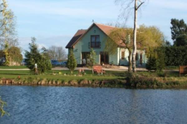 Langdale Lakes B&B and Caravan Park