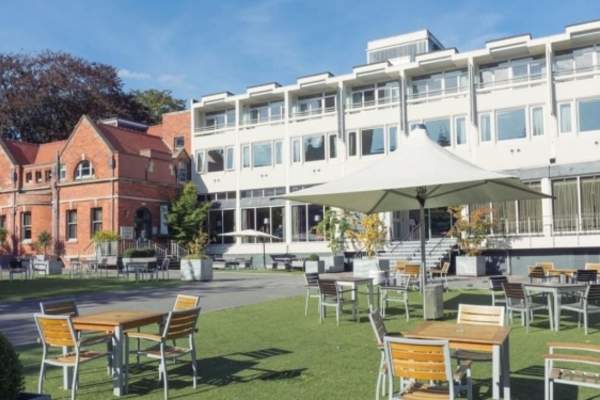 The Lincoln Hotel