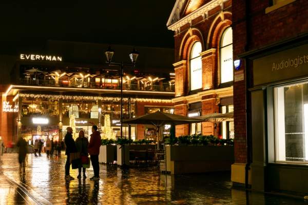 Late Night Shopping in Lincoln