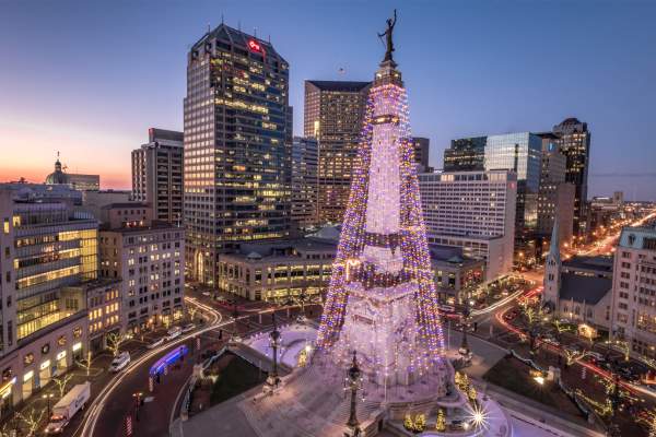 Enjoy the Holidays Downtown with Circle of Lights