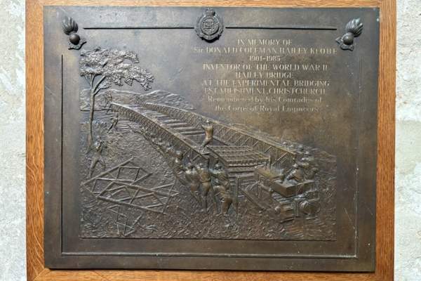 Christchurch Priory Tour: Christchurch Priory & World War 2
