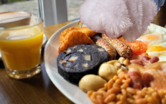 Breakfast with the Easter Bunny
