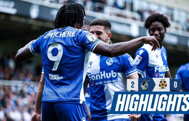 Bristol Rovers FC vs Chesterfield at Memorial Stadium