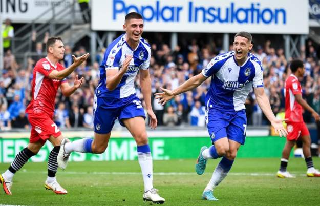 Bristol Rovers vs Shrewsbury Town at Memorial Stadium