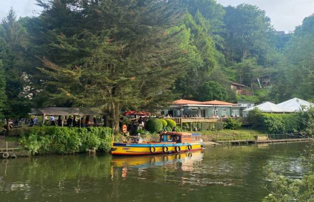 Bands at Beeses with Bristol Ferry
