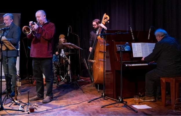 Dave Jones Quintet - 2 Down and 1 Across at Hen & Chicken