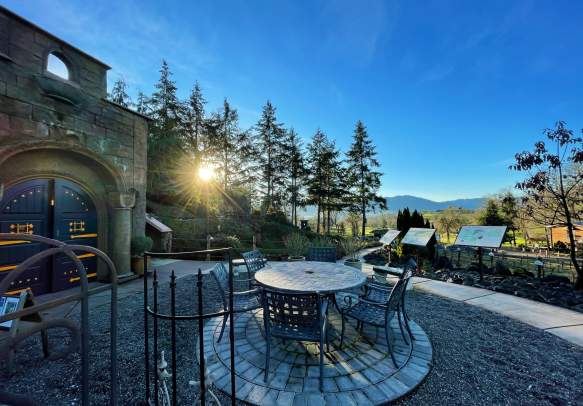 Reustle-Prayer Rock Vineyards