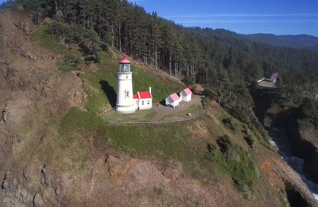 Heceta Head Lighthouse Shines Year-round