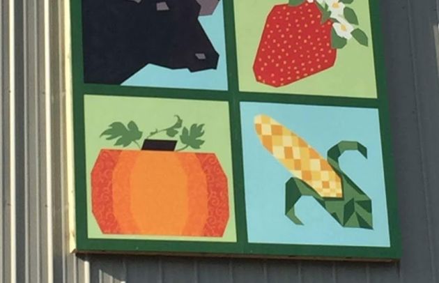 Brad's Farm Market Quilt 1