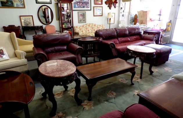 dorns_used_furniture_2.jpg