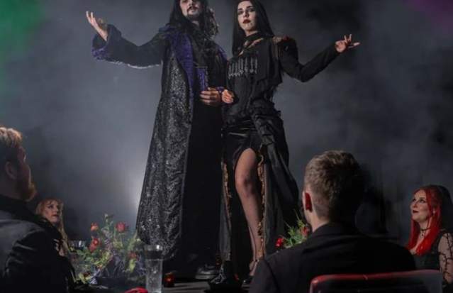 Alton Towers - Dine with the Dead