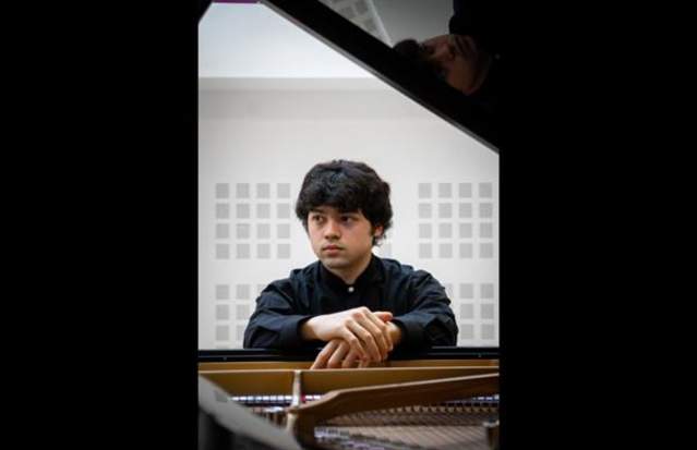 Adbaston Community Concert Society present: Virtuoso pianist: SEAN GODDEN