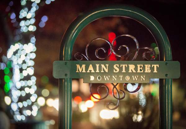 Christmas Comes Alive In Cruces!