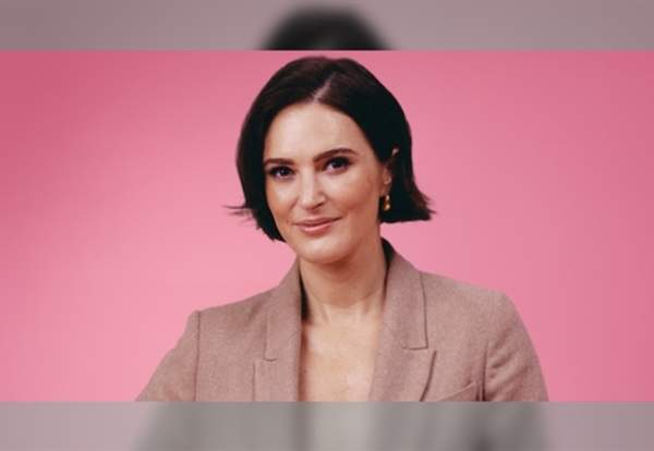How To Fail Live with Elizabeth Day
