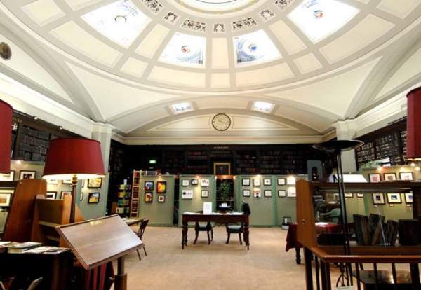 The Portico Library and Gallery