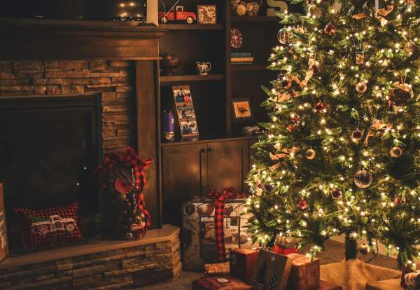 Candlelight Christmas: Love Actually, Home Alone & More