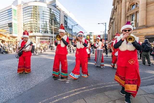 Santa parade outlet