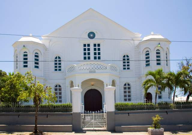 First-Ever Jamaican Passover Program Launch In Montego Bay