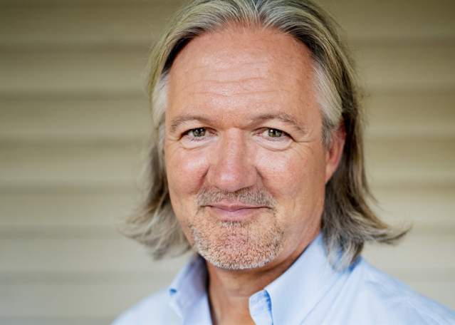 Nicholas Allen In Conversation with Neil Hegarty with music by Iarla Ó Lionáird