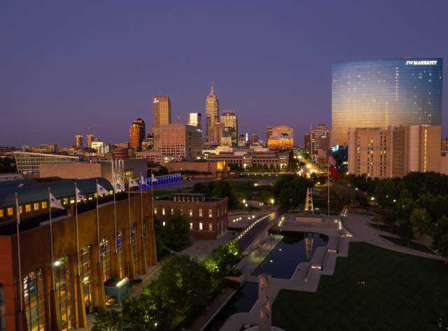 A Local's Go-To Spots for Volunteering in Indy