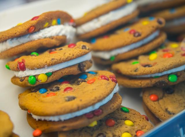 Great American Cookie - Cookies