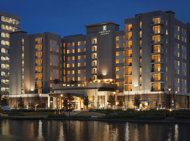 Embassy Suites The Woodlands at Hughes Landing