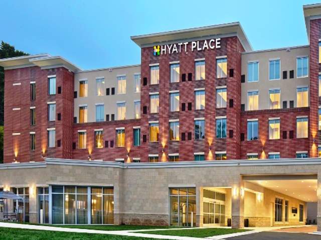 Hyatt Place Chapel Hill / Southern Village
