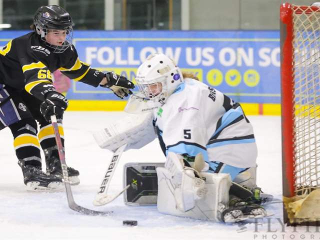 Bristol Huskies Vs Whitley Bay Beacons at Planet Ice Bristol