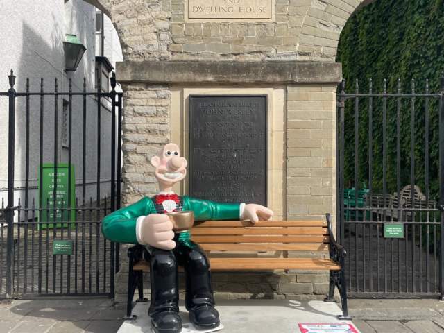 Find your Wallace Goes to Hollywood statue at John Wesley's New Room