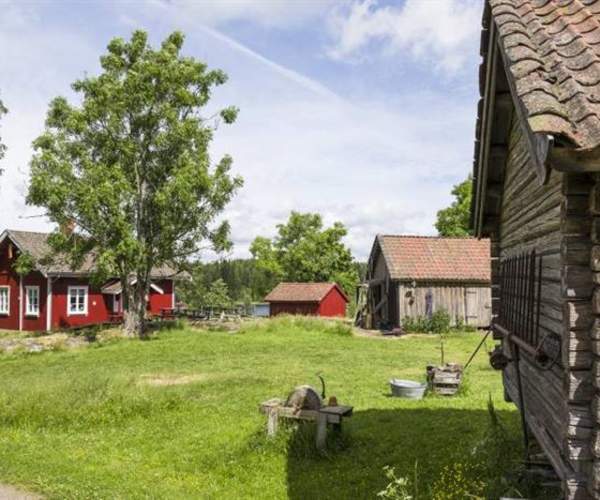 Bøensætre Husmannsplass - Gårdsopplevelse med hvilepuls