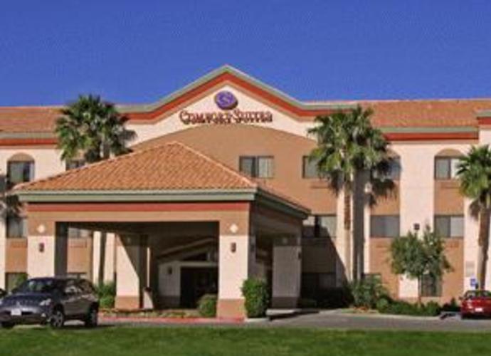 Comfort Suites Palm Desert