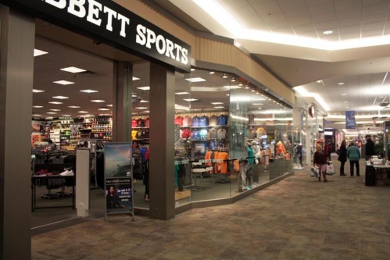 hibbett sports quincy mall