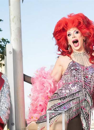 Divina De Campo - Back On The Road!