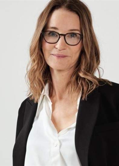 Susie Dent